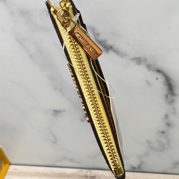 Michael Kors SM TZ coin pouch with ID keychain - Picture 6 of 9